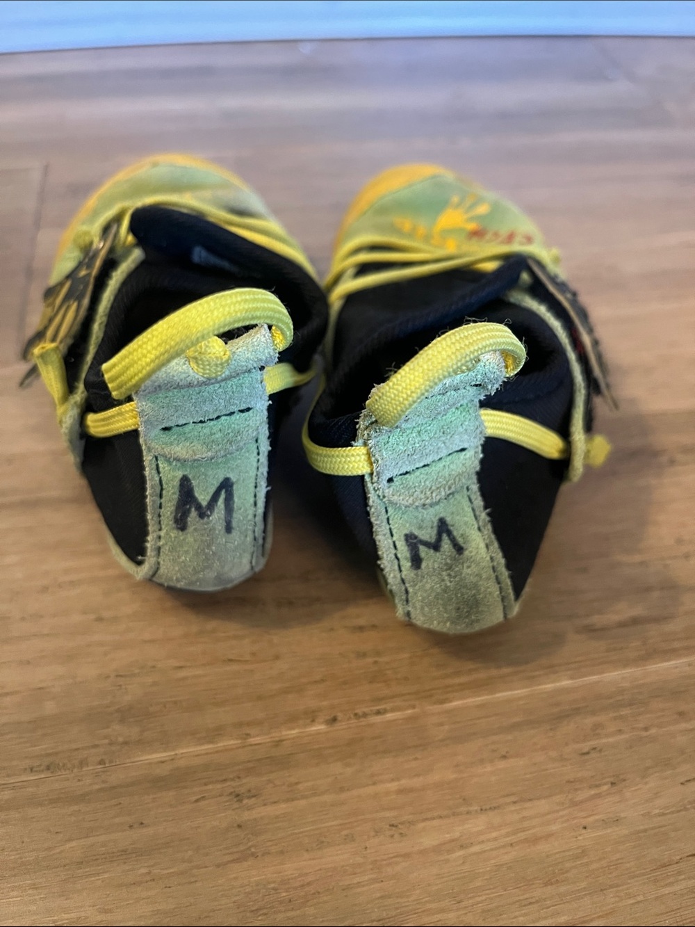 LA SPORTIVA STICKIT CLIMBING SHOES - 10-11 - Picture 6 of 7